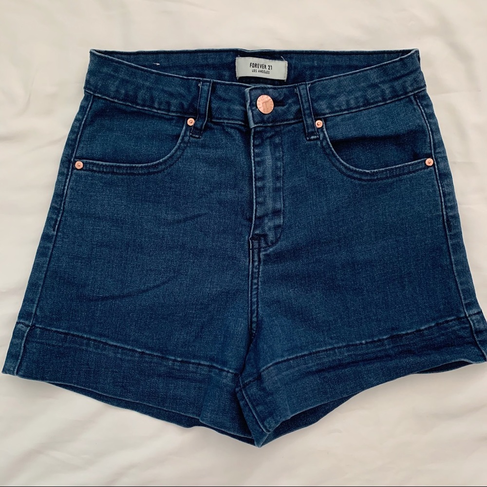 Cute forever 21 blue demin shorts!